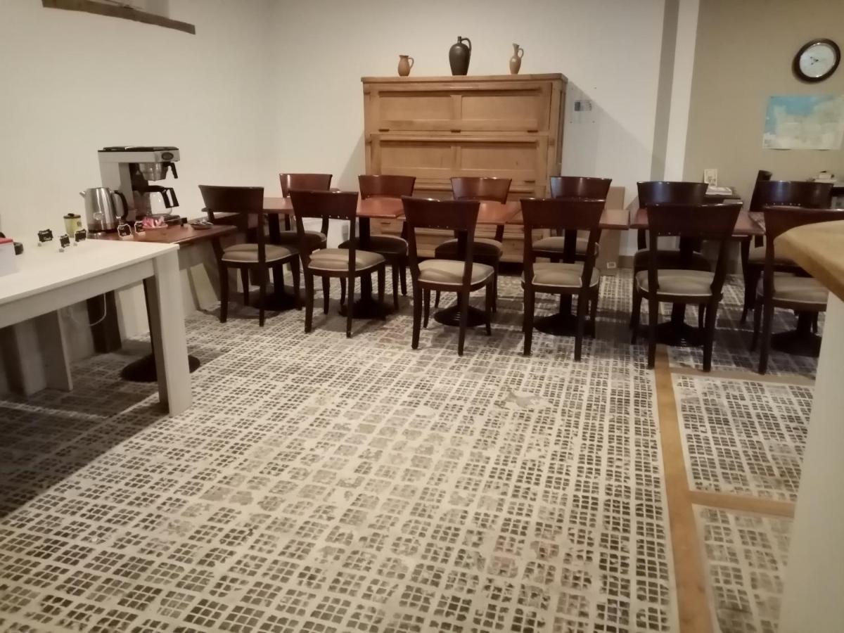 La Petite Boulangerie, chambre d'hôtes indépendante Vaubadon Esterno foto
