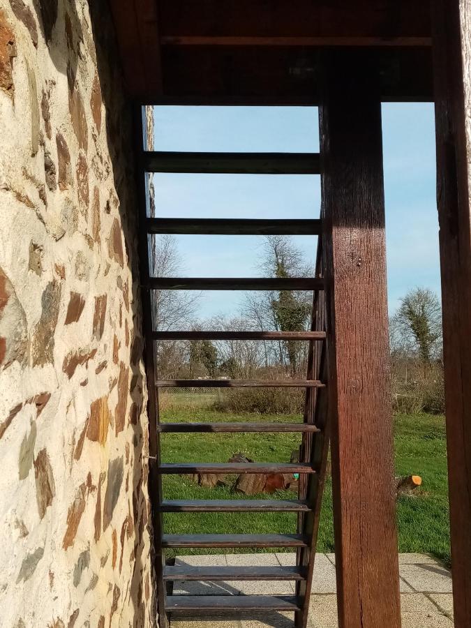 La Petite Boulangerie, chambre d'hôtes indépendante Vaubadon Esterno foto