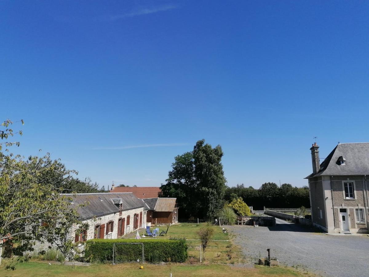La Petite Boulangerie, chambre d'hôtes indépendante Vaubadon Esterno foto
